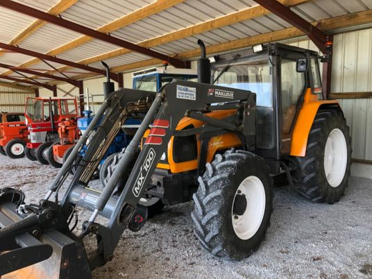 Renault CERES 95 X TRACTEUR + CHARGEUR MX80 - 拖拉机:图2 Renault CERES 95 X TRACTEUR + CHARGEUR MX80 - 拖拉机:图2