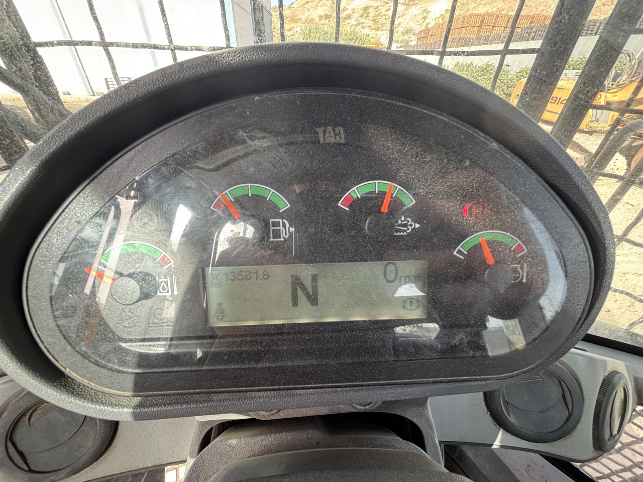 轮式装载机 CATERPILLAR 926M:图13 轮式装载机 CATERPILLAR 926M:图13