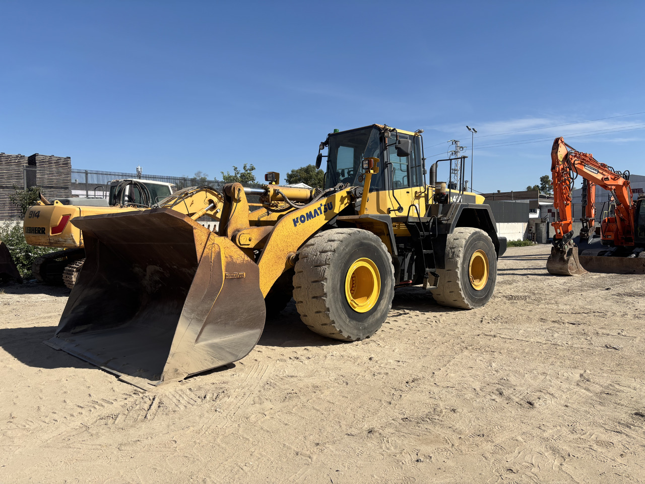 KOMATSU WA480-6 - 轮式装载机:图1 KOMATSU WA480-6 - 轮式装载机:图1