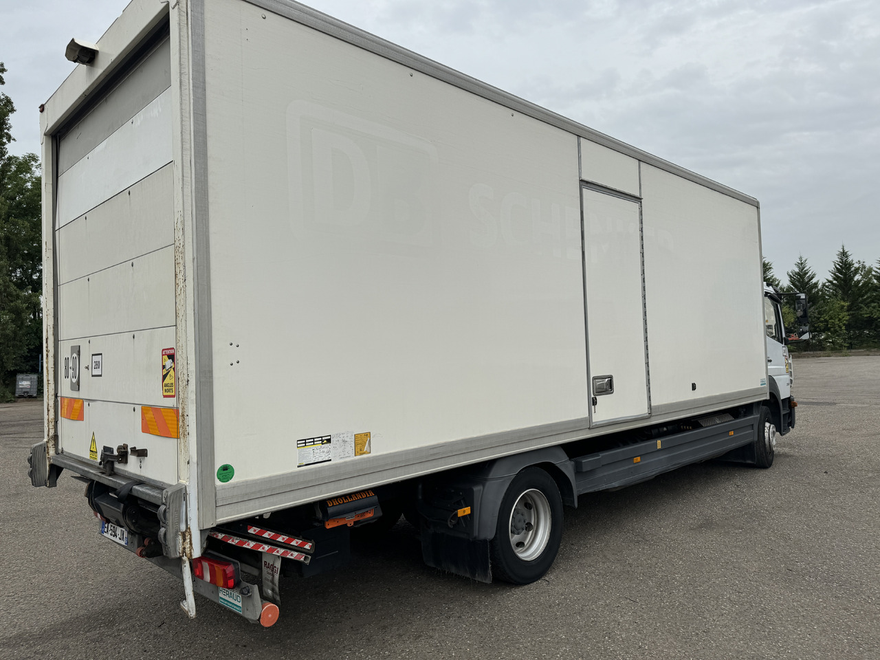 MERCEDES-BENZ ATEGO 1218 - 厢式卡车:图3 MERCEDES-BENZ ATEGO 1218 - 厢式卡车:图3