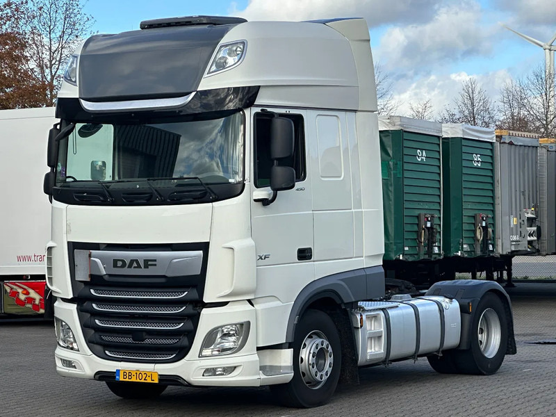DAF XF 450 Super Space Cab Euro 6 - 牵引车:图1 DAF XF 450 Super Space Cab Euro 6 - 牵引车:图1