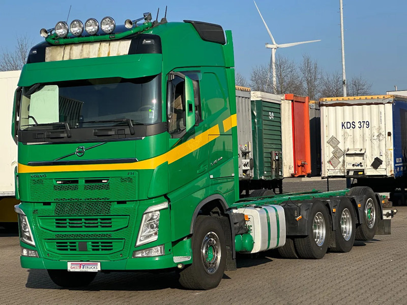Volvo FH 13.540 Globe XL 8x4*4 Chassis Retarder *447 Tkm* - 驾驶室底盘卡车:图2 Volvo FH 13.540 Globe XL 8x4*4 Chassis Retarder *447 Tkm* - 驾驶室底盘卡车:图2