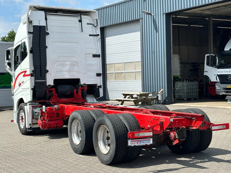 Volvo FH 16.750 6x4 Globe XL Chassis Retarder 4.30 Wb Full Air - 驾驶室底盘卡车:图4 Volvo FH 16.750 6x4 Globe XL Chassis Retarder 4.30 Wb Full Air - 驾驶室底盘卡车:图4