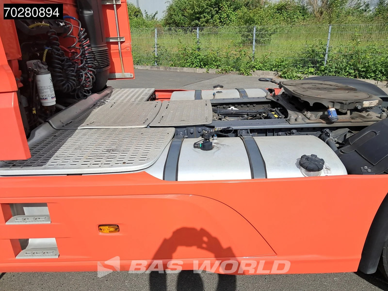 牵引车 DAF XF 530 4X2 SSC Retarder 2x Tanks Standklima Navi ACC LED：图15