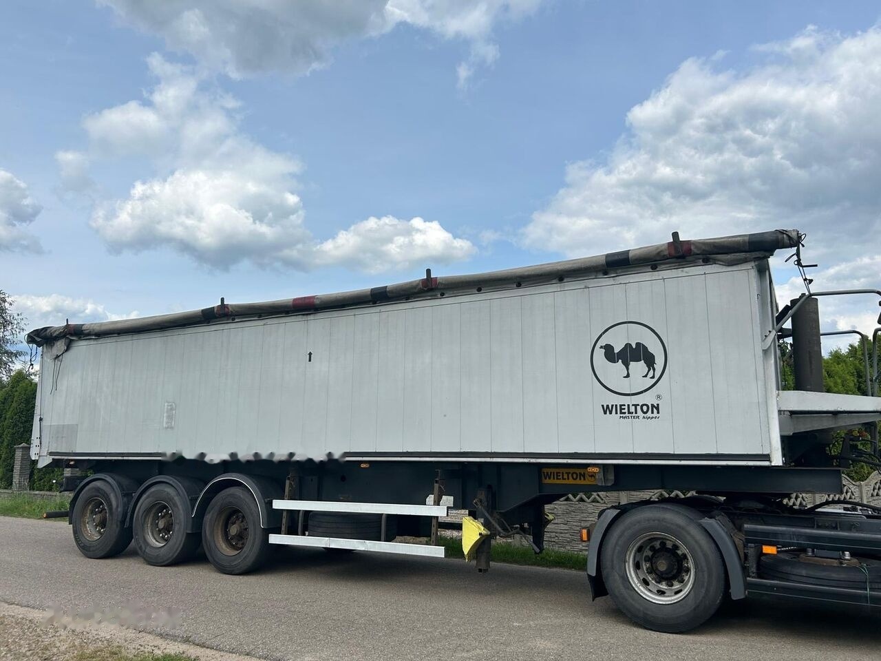 Wielton 44M - 翻斗半拖车:图2 Wielton 44M - 翻斗半拖车:图2