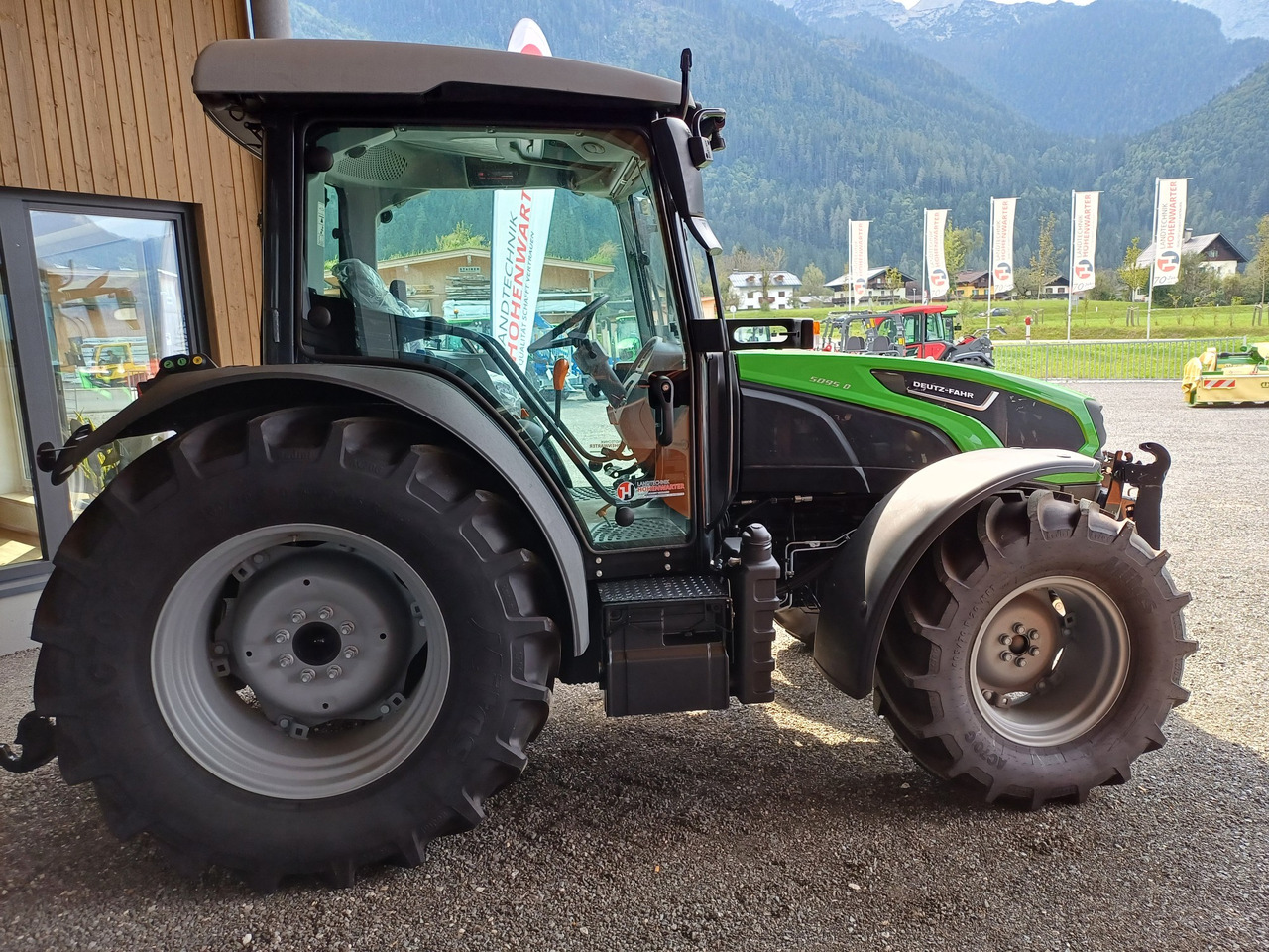 Deutz Fahr 5095 D Premium Stage V (20573) - 拖拉机:图4 Deutz Fahr 5095 D Premium Stage V (20573) - 拖拉机:图4