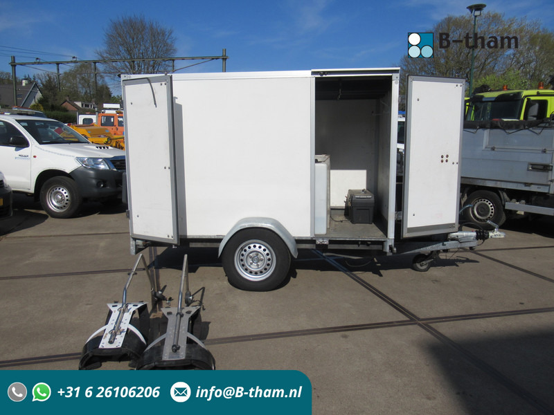 Hapert EA R + TEHA hose reel STKi2 20/12 - 封闭厢式拖车:图1 Hapert EA R + TEHA hose reel STKi2 20/12 - 封闭厢式拖车:图1