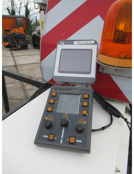 NIDO STRATOS B08-24 PALN Rotopower 0,8m3 + 350L. Salzstreuer Saltspreader Zoutstrooier - 撒沙机/ 撒盐机:图4 NIDO STRATOS B08-24 PALN Rotopower 0,8m3 + 350L. Salzstreuer Saltspreader Zoutstrooier - 撒沙机/ 撒盐机:图4