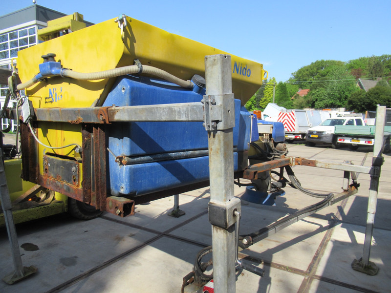 NIDO STRATOS B11K-24 PCXN350 1,1M3 + 500L Rotopower Salzstreuer Salt Spreader Zoutstrooier - 撒沙机/ 撒盐机:图2 NIDO STRATOS B11K-24 PCXN350 1,1M3 + 500L Rotopower Salzstreuer Salt Spreader Zoutstrooier - 撒沙机/ 撒盐机:图2