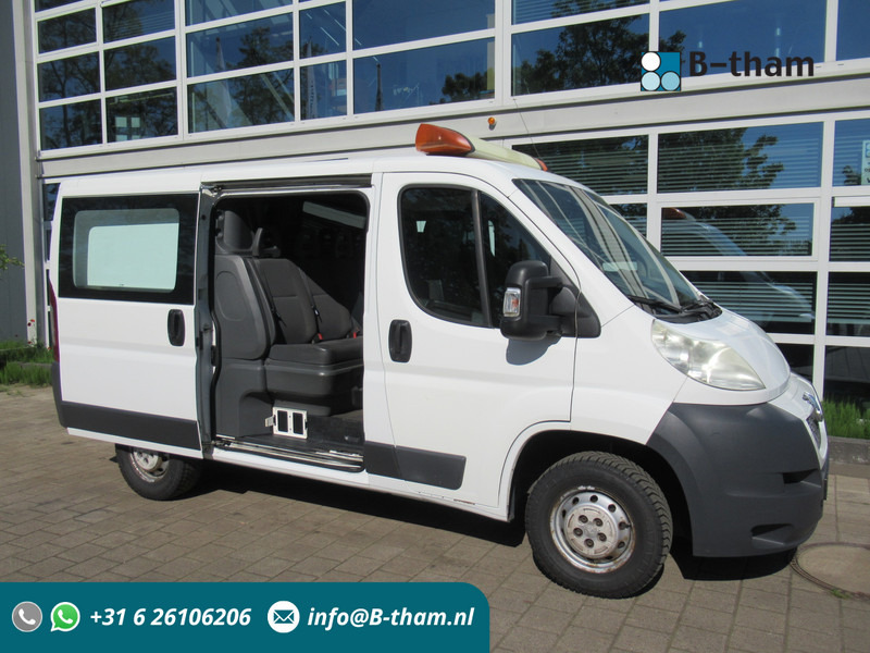 Peugeot Boxer 330 2.2 HDI 96KW L1H1 DOKA Dubbelcabine AIRCO P+ - 紧凑型面包车, 康比货车:图1 Peugeot Boxer 330 2.2 HDI 96KW L1H1 DOKA Dubbelcabine AIRCO P+ - 紧凑型面包车, 康比货车:图1