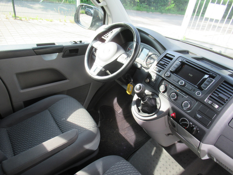 小型巴士, 小型客车 Volkswagen Transporter Kombi T5 2.0 TDI 62KW L2H1 Comf. 9-Personen：图9