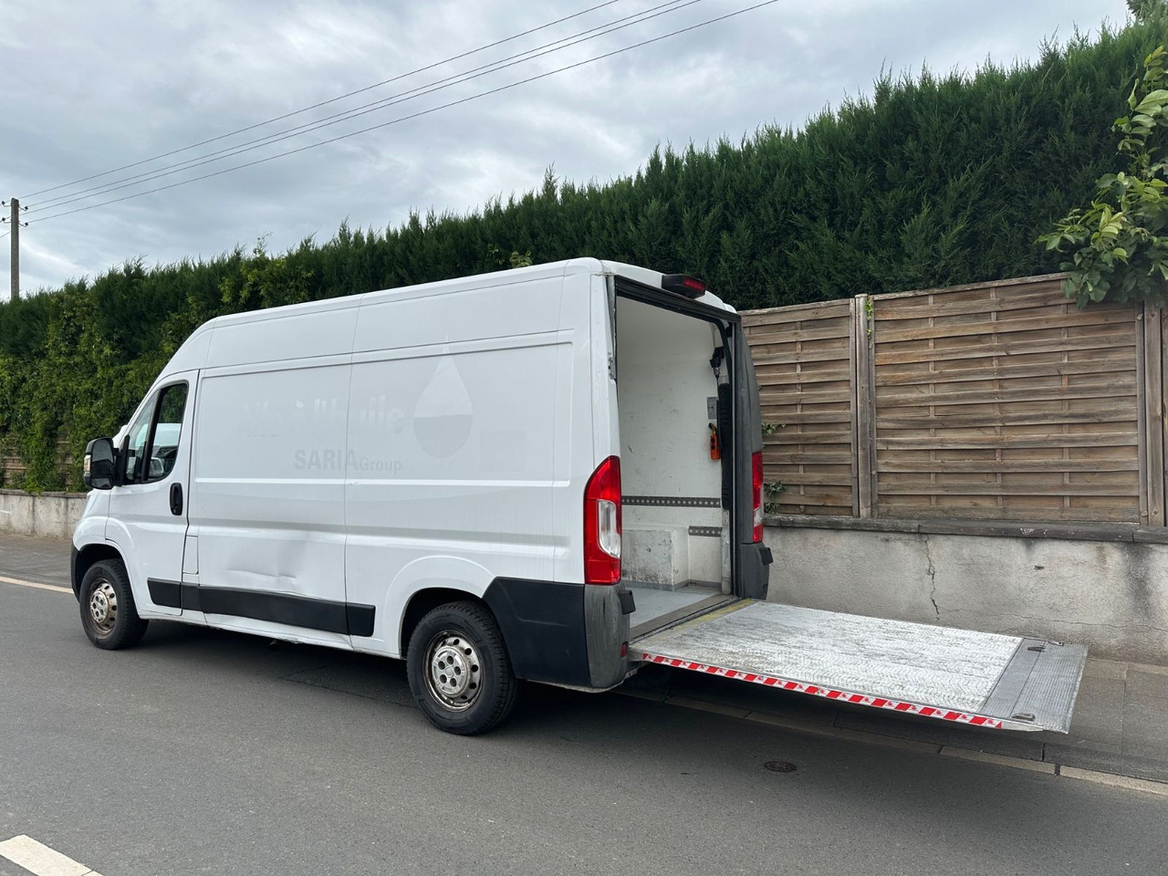 Fiat Ducato130*Automatik*Ladebordwand/LBW 500Kg - 无侧窗厢式货车:图1 Fiat Ducato130*Automatik*Ladebordwand/LBW 500Kg - 无侧窗厢式货车:图1