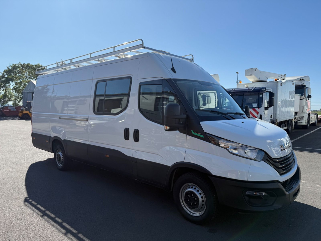 Iveco Daily 35S14 Maxi/CNG/2.700km!/Ahk/LIKE NEW! - 无侧窗厢式货车:图1 Iveco Daily 35S14 Maxi/CNG/2.700km!/Ahk/LIKE NEW! - 无侧窗厢式货车:图1