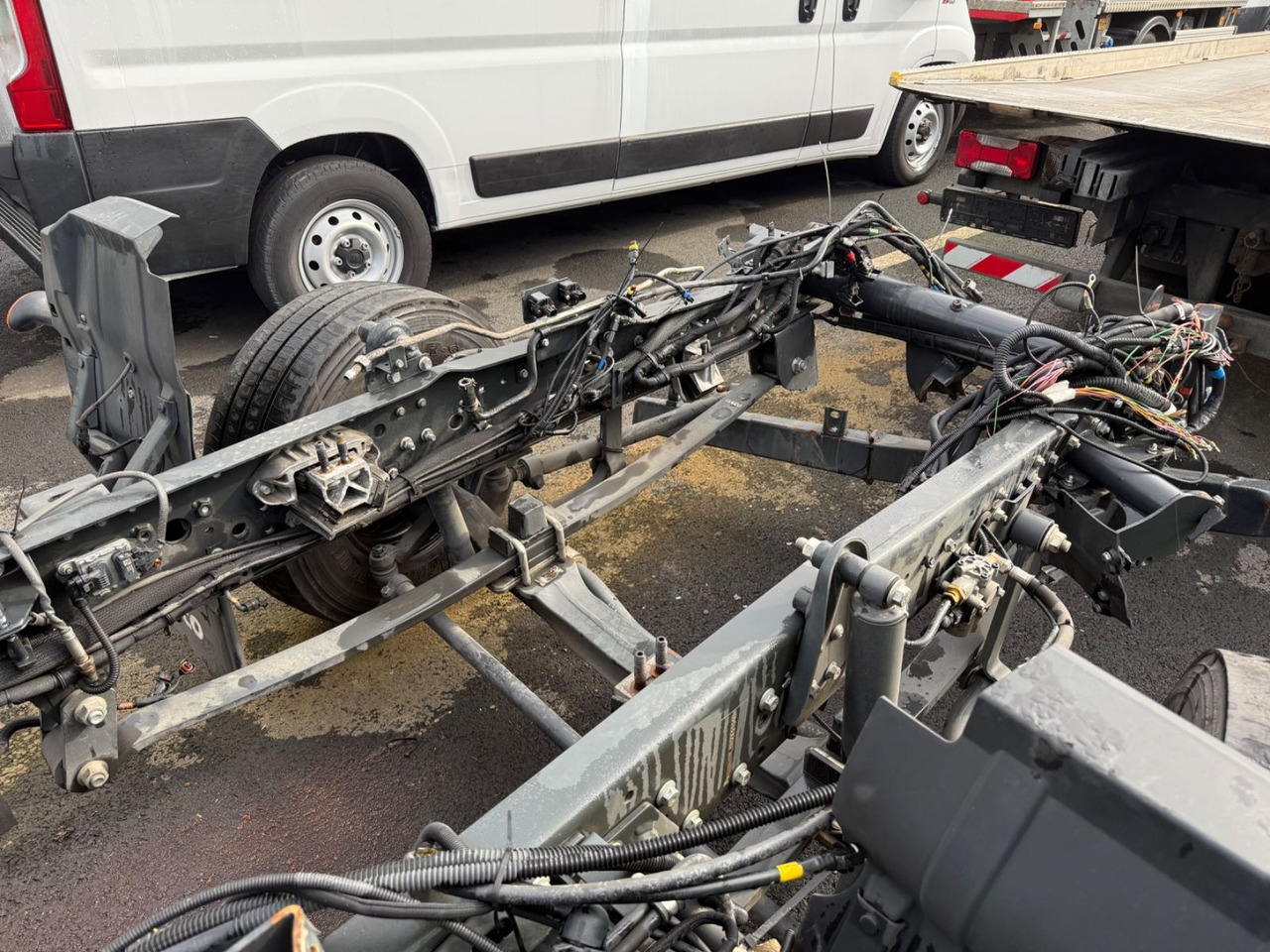 Iveco Eurocargo 110EL250 Unfallchassis - 自动转运卡车:图3 Iveco Eurocargo 110EL250 Unfallchassis - 自动转运卡车:图3