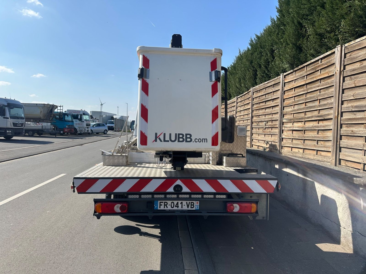 Renault Master III*Steiger 12m*orig.km*Topzustand* Renault Master III*Steiger 12m*orig.km*Topzustand* - 车载空中平台, 小型货车:图5 Renault Master III*Steiger 12m*orig.km*Topzustand* Renault Master III*Steiger 12m*orig.km*Topzustand* - 车载空中平台, 小型货车:图5