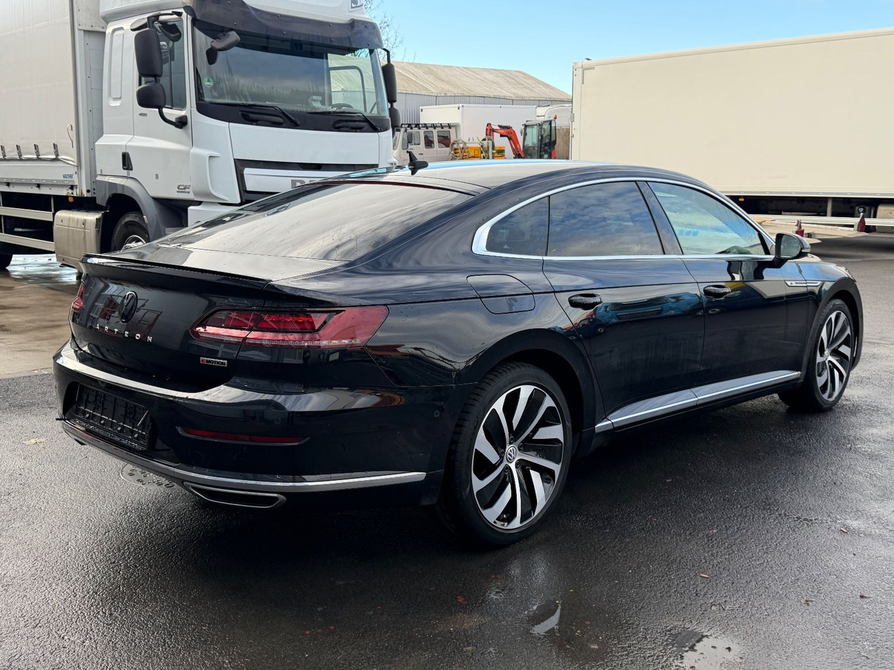 Volkswagen Arteon R-Line 4Motion Head-Up, Dynaudio, Ahk - 轿车:图5 Volkswagen Arteon R-Line 4Motion Head-Up, Dynaudio, Ahk - 轿车:图5