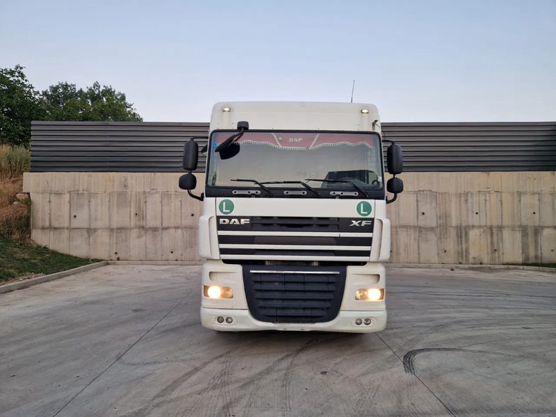 DAF XF 106.460 - 码头牵引车:图1 DAF XF 106.460 - 码头牵引车:图1