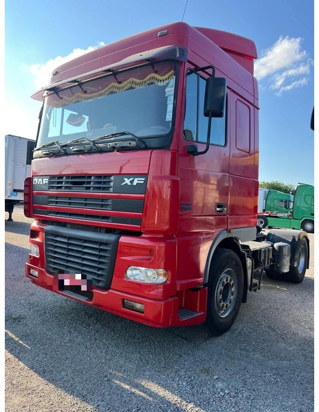 DAF XF 95 430 Manual - 码头牵引车:图1 DAF XF 95 430 Manual - 码头牵引车:图1