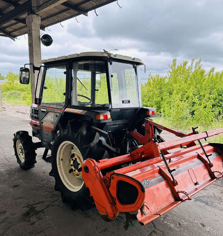 Kubota GL32 - 拖拉机:图4 Kubota GL32 - 拖拉机:图4
