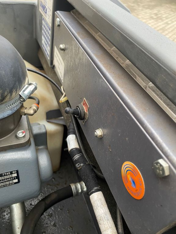 Atlas Copco XAS38, Baujahr 2023 Kompressor 7 Bar - 空气压缩机:图4 Atlas Copco XAS38, Baujahr 2023 Kompressor 7 Bar - 空气压缩机:图4