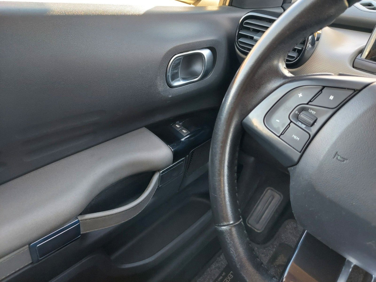 轿车 Citroën C4 Cactus Feel DAB Klima Sitzheizung PDC：图12