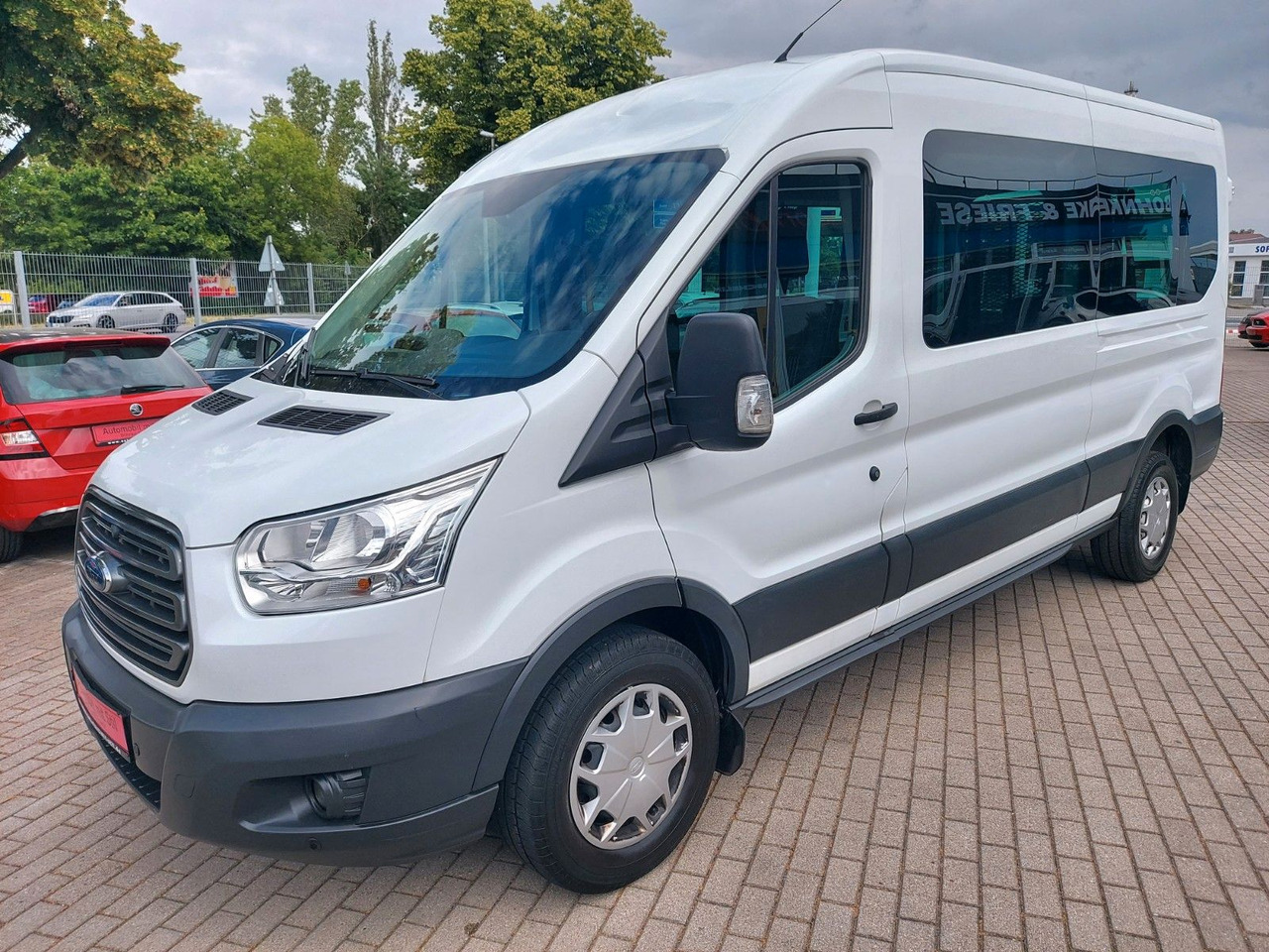 Ford Transit Kombi 350 L3 hoch Trend Rollstuhl Lift - 小型客车:图2 Ford Transit Kombi 350 L3 hoch Trend Rollstuhl Lift - 小型客车:图2