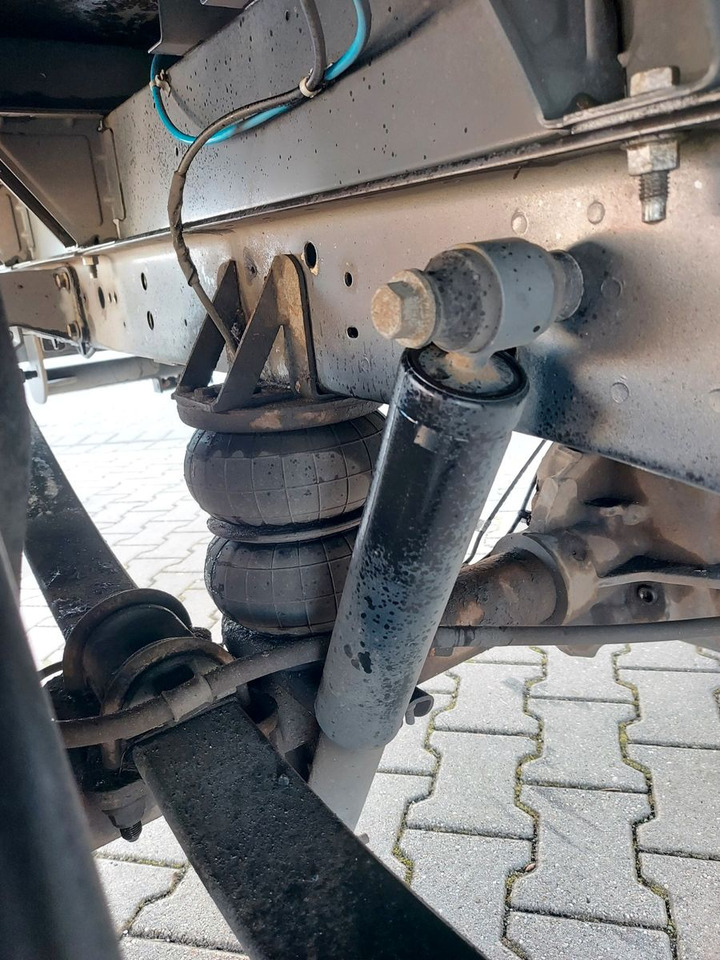 Ford Transit Pritsche 350 L4 extra lang Luftfeder - 平板货车:图2 Ford Transit Pritsche 350 L4 extra lang Luftfeder - 平板货车:图2