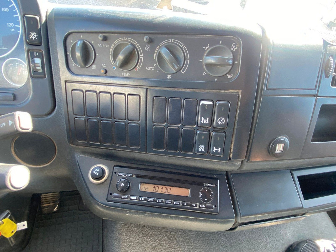 MAN TGM 18.290  4X4 ALLRAD KLIMA DREISEITENKIPPER 租赁 MAN TGM 18.290  4X4 ALLRAD KLIMA DREISEITENKIPPER：图12