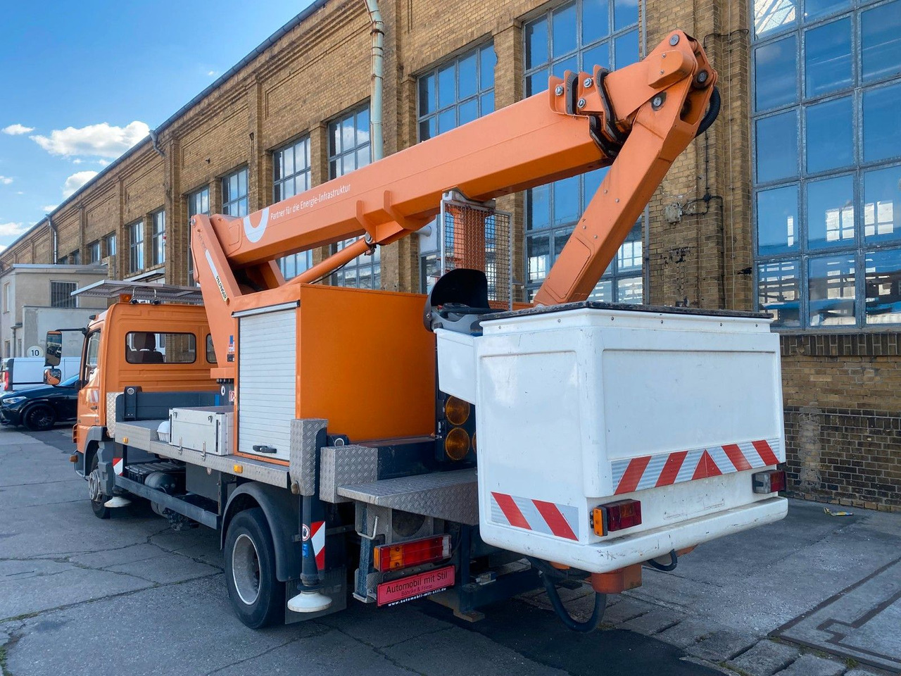 Mercedes-Benz ATEGO WUMAG ELEVANT WT230 23m TÜV - 车载空中平台:图3 Mercedes-Benz ATEGO WUMAG ELEVANT WT230 23m TÜV - 车载空中平台:图3