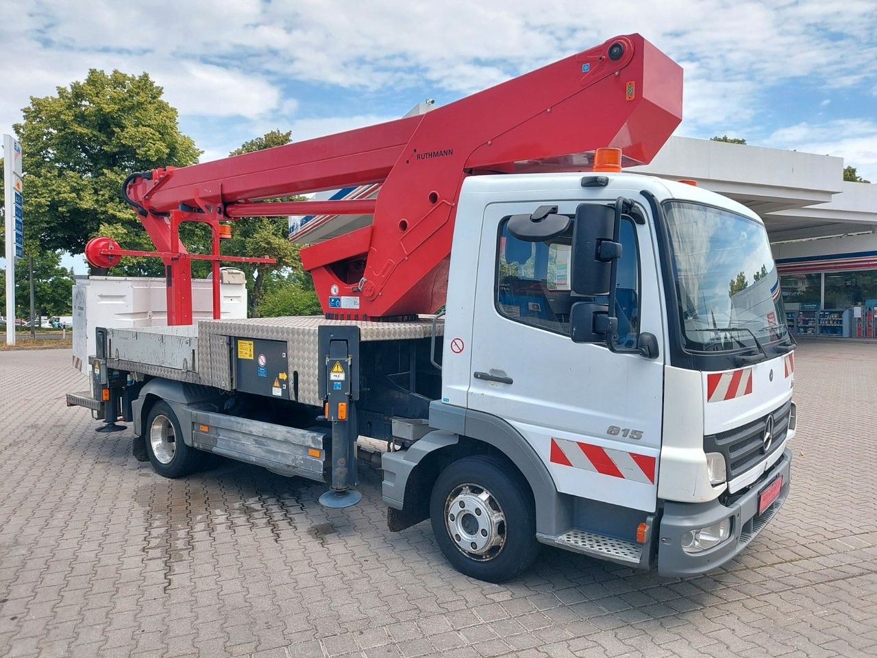 Mercedes-Benz Atego 2 4-Zyl. 4x2 RUTHMANN T270 27 METER - 车载空中平台:图2 Mercedes-Benz Atego 2 4-Zyl. 4x2 RUTHMANN T270 27 METER - 车载空中平台:图2