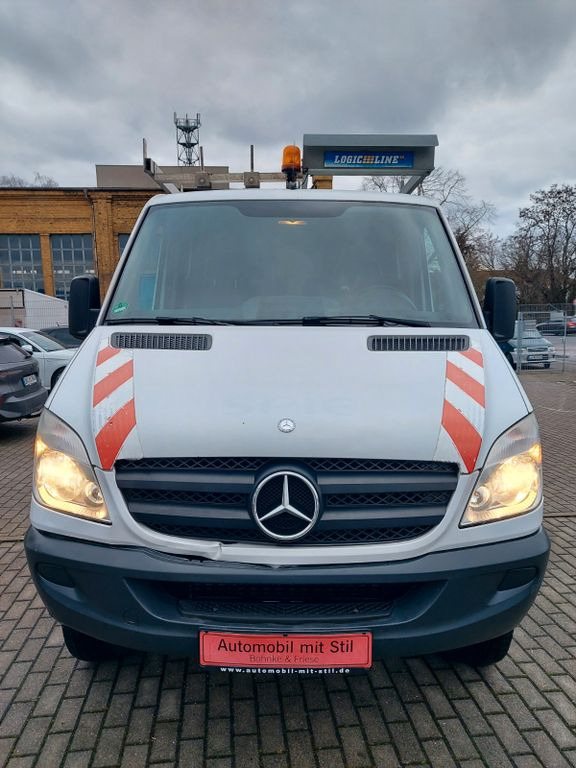 Mercedes-Benz Sprinter II DoKa 316 CDI 4X4 Pritsche 6 Sitze - 侧帘货车, 康比货车:图4 Mercedes-Benz Sprinter II DoKa 316 CDI 4X4 Pritsche 6 Sitze - 侧帘货车, 康比货车:图4