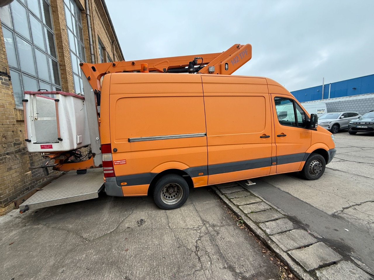 Mercedes-Benz Sprinter II Kasten 516 HUBSTEIGER 142 TPF - 车载空中平台:图4 Mercedes-Benz Sprinter II Kasten 516 HUBSTEIGER 142 TPF - 车载空中平台:图4