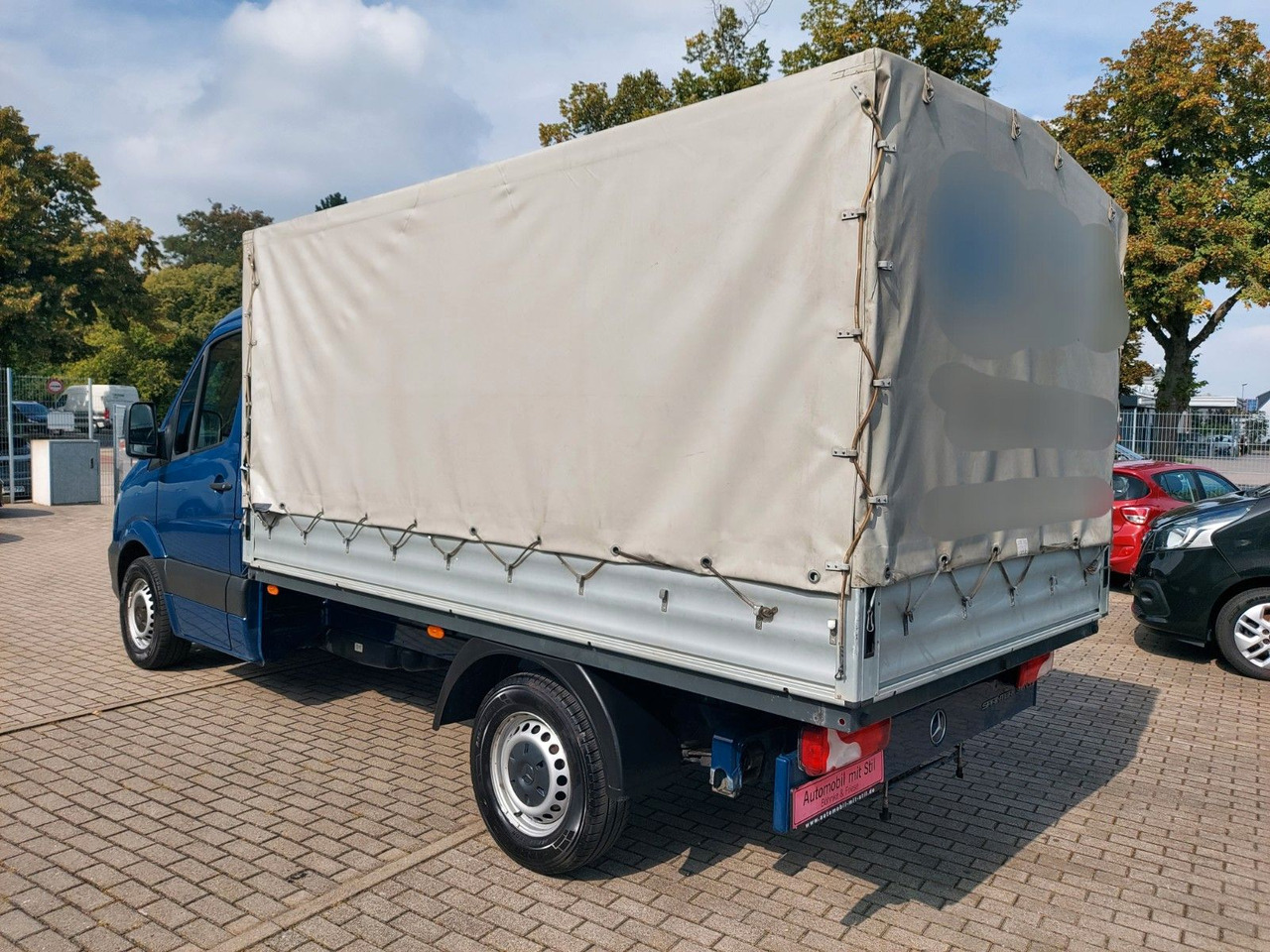 Mercedes-Benz Sprinter II Pritsche 316 Pritsche Plane - 侧帘货车:图4 Mercedes-Benz Sprinter II Pritsche 316 Pritsche Plane - 侧帘货车:图4