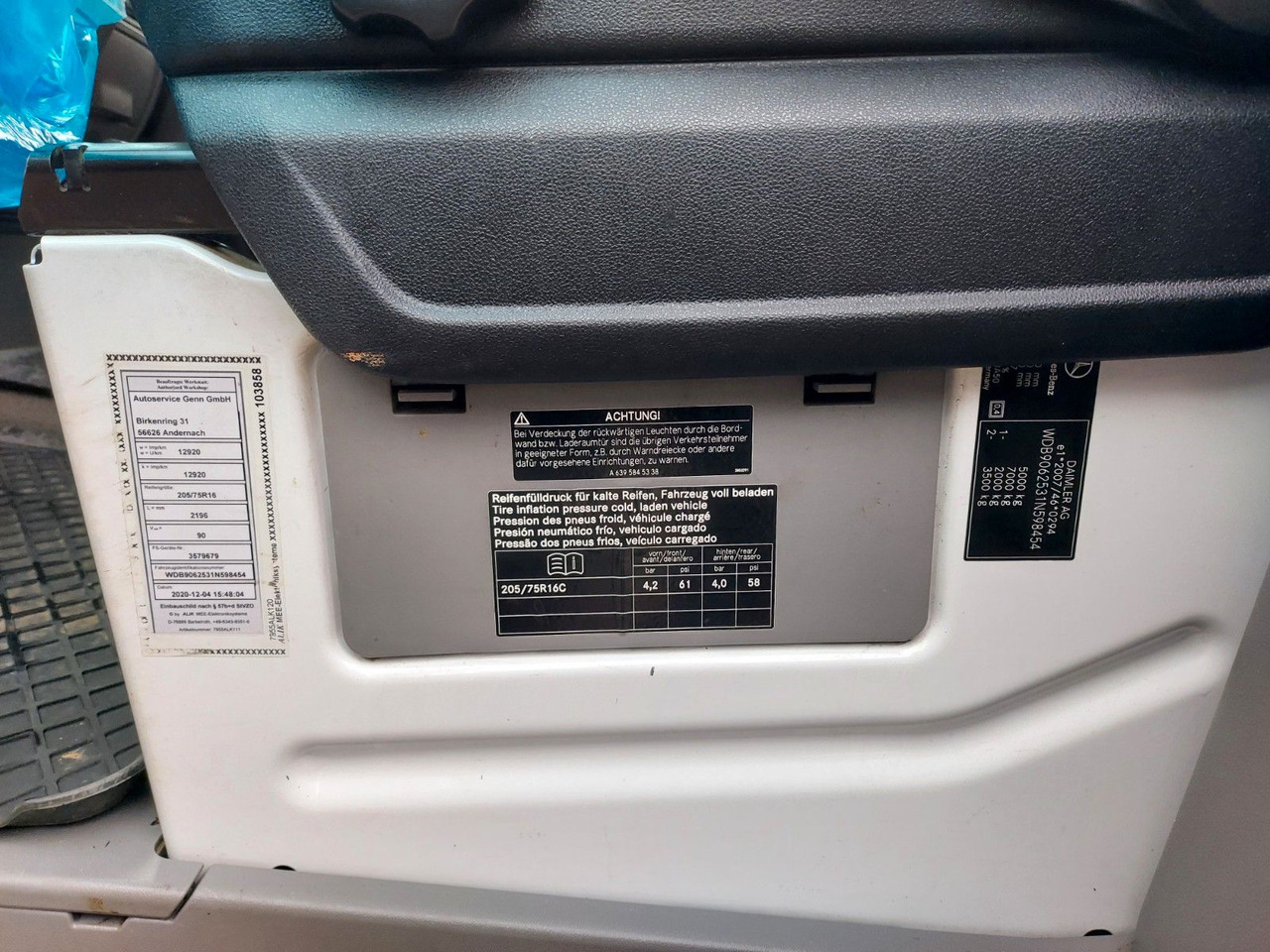 平板货车, 康比货车 Mercedes-Benz Sprinter II Pritsche/DoKa 516 CDI KLIMA AHK:图19 平板货车, 康比货车 Mercedes-Benz Sprinter II Pritsche/DoKa 516 CDI KLIMA AHK:图19