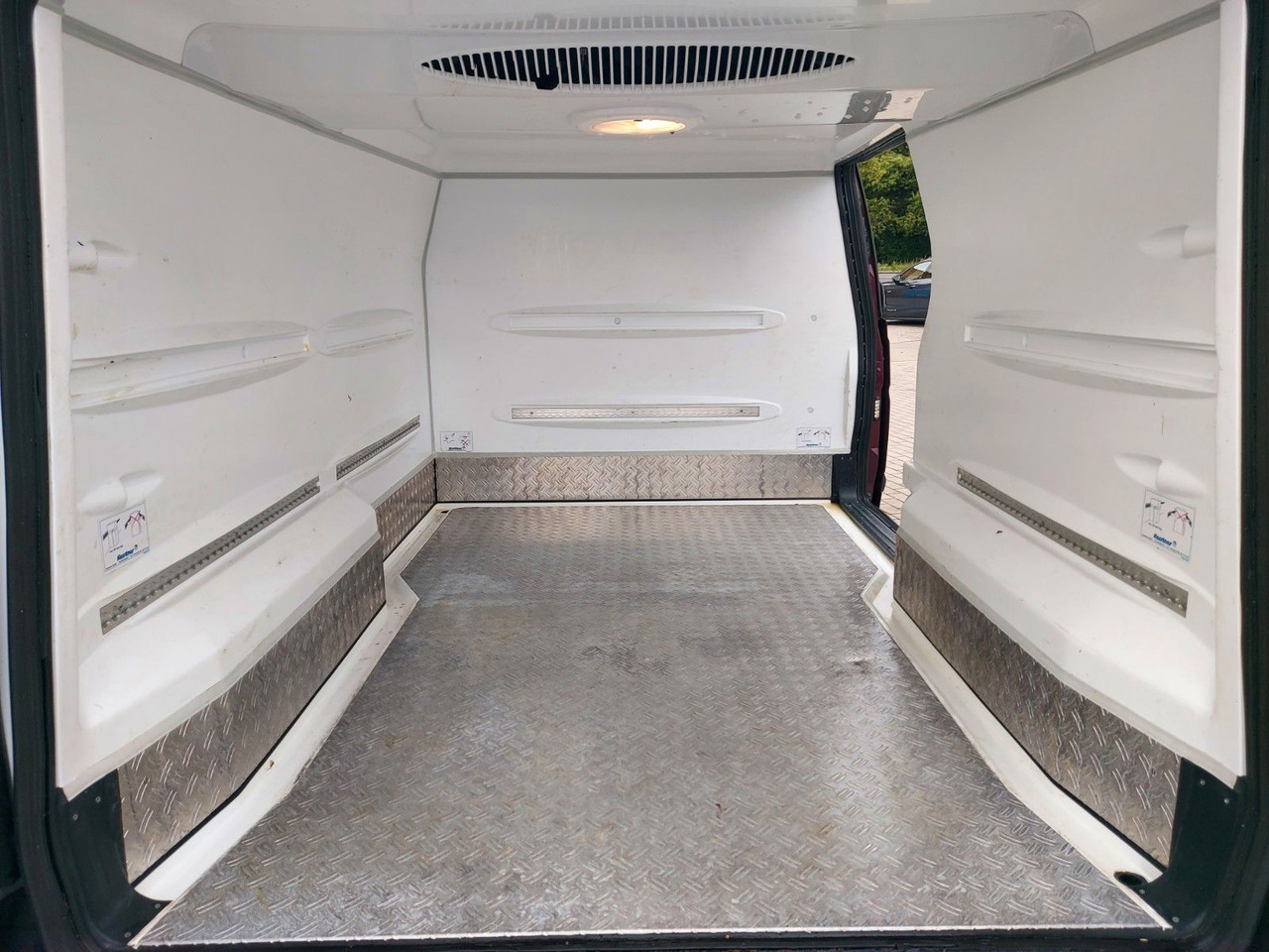 Mercedes-Benz Vito 116 CDI Lang Kühler Cooler KERSTNER 220V - 冷藏货车:图3 Mercedes-Benz Vito 116 CDI Lang Kühler Cooler KERSTNER 220V - 冷藏货车:图3