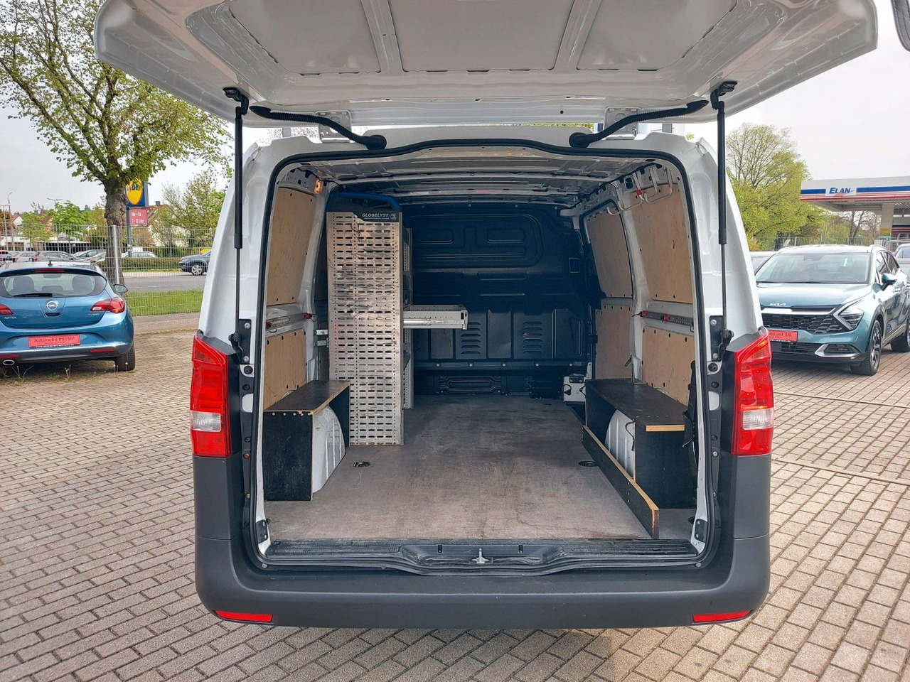 Mercedes-Benz Vito Kasten 110 FWD Lang Klima Kamera DAB PDC - 小型客车:图3 Mercedes-Benz Vito Kasten 110 FWD Lang Klima Kamera DAB PDC - 小型客车:图3