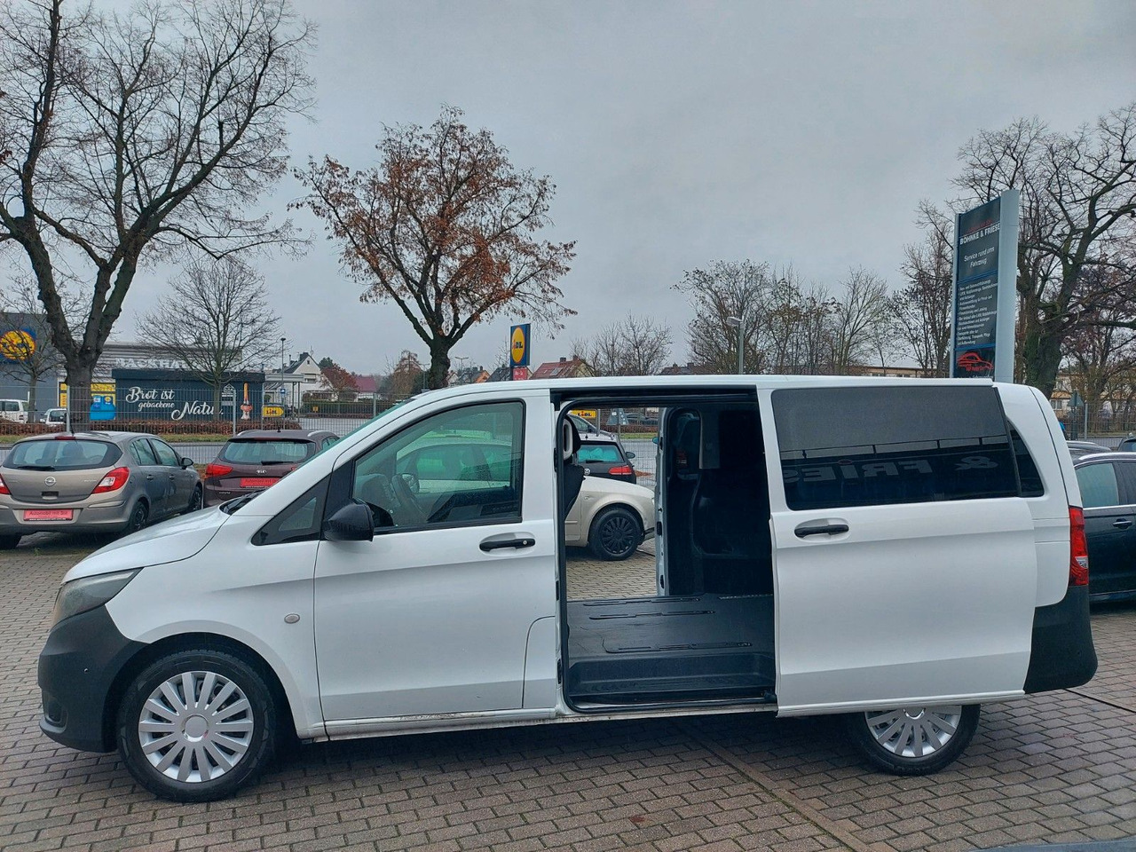 Mercedes-Benz Vito Mixto 119 CDI Lang Autom. Standheiz. Klima - 小型客车:图1 Mercedes-Benz Vito Mixto 119 CDI Lang Autom. Standheiz. Klima - 小型客车:图1