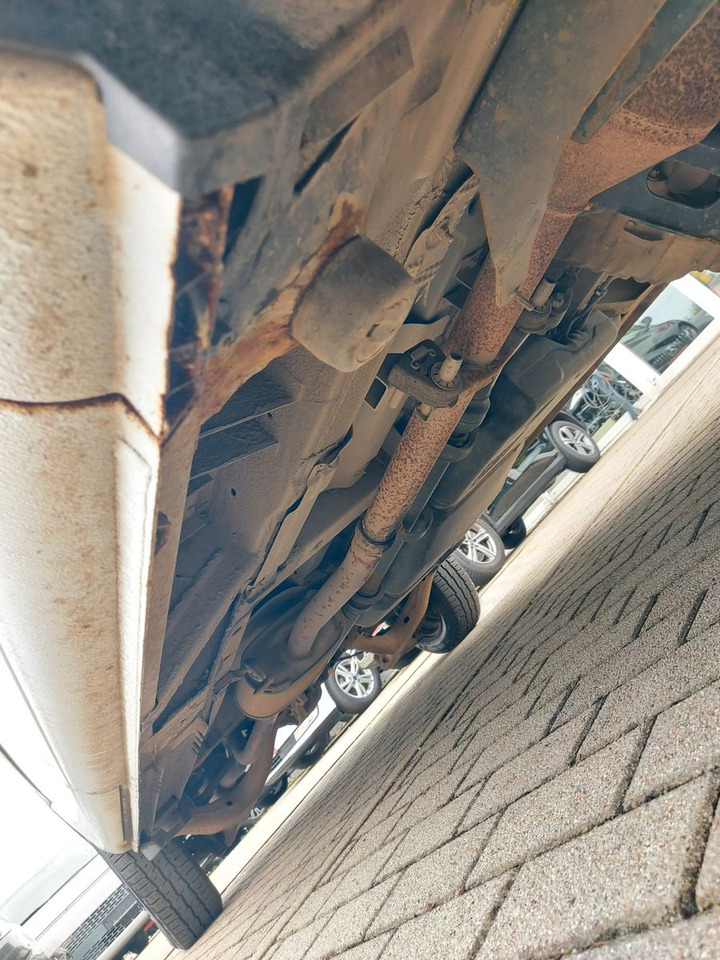 Mercedes-Benz Vito Mixto 4x4 116 extralang Automatik 5 Sitze 租赁 Mercedes-Benz Vito Mixto 4x4 116 extralang Automatik 5 Sitze：图28