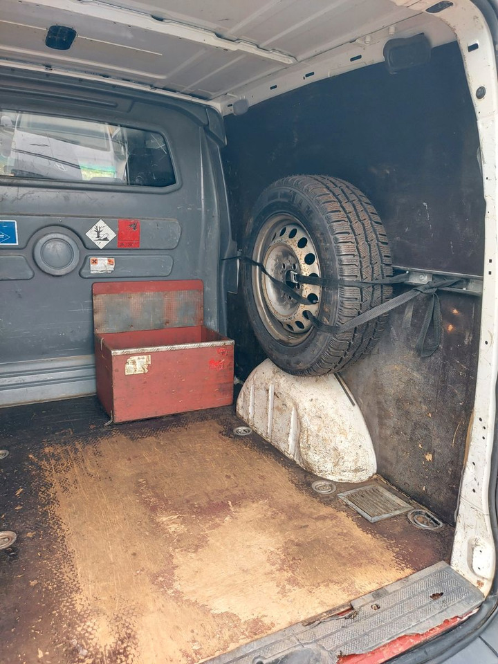 Mercedes-Benz Vito Mixto 4x4 116 extralang Automatik 5 Sitze 租赁 Mercedes-Benz Vito Mixto 4x4 116 extralang Automatik 5 Sitze：图14