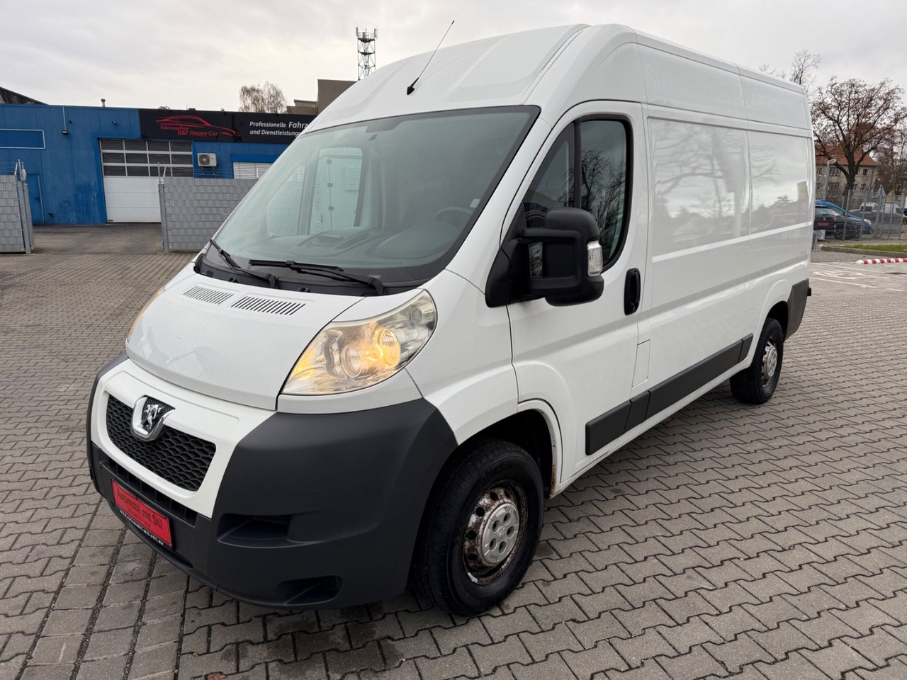 Peugeot Boxer HDi 96 kw L3 H2 AHK 6 GANG - 小型客车:图2 Peugeot Boxer HDi 96 kw L3 H2 AHK 6 GANG - 小型客车:图2