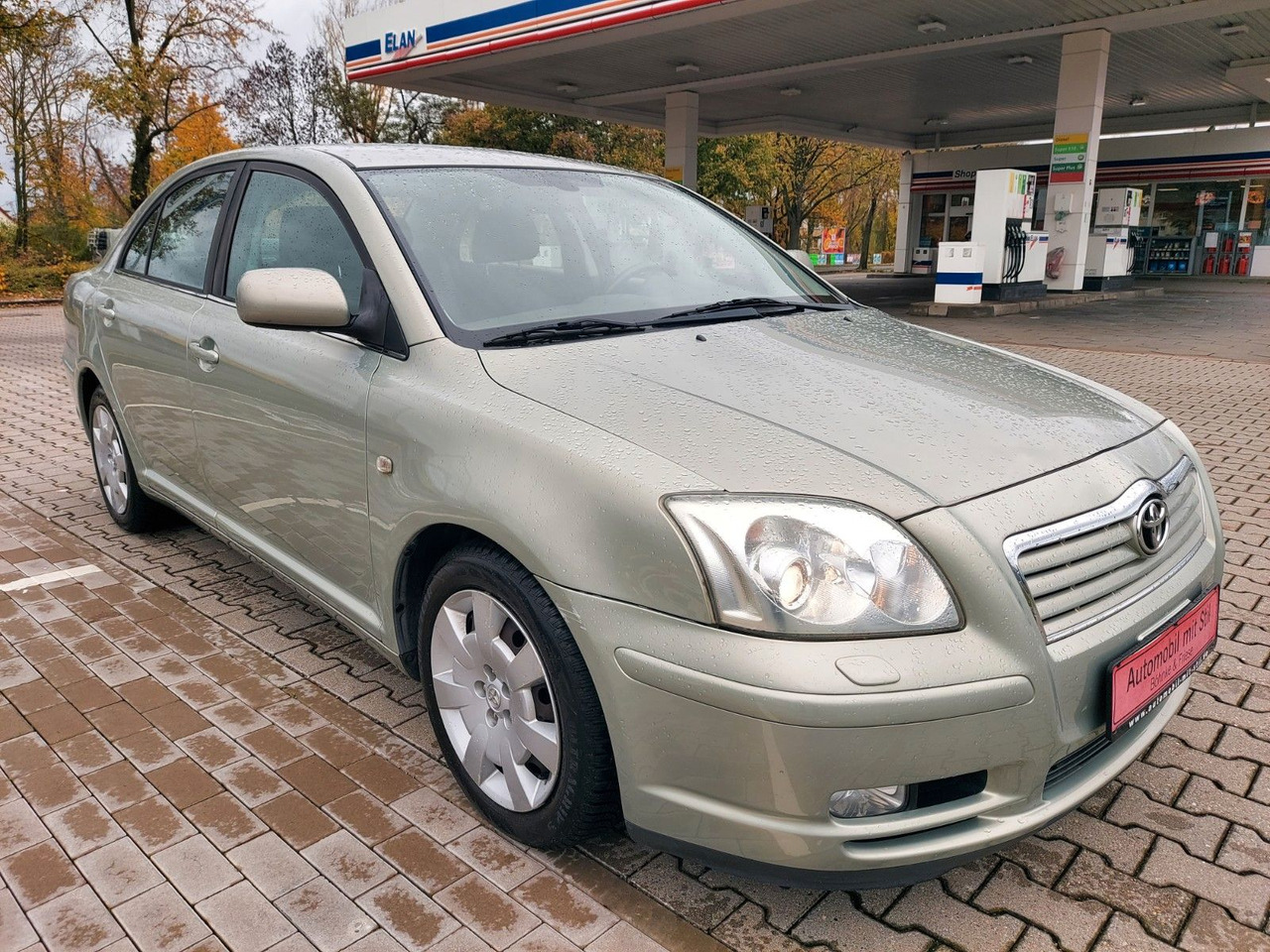Toyota Avensis 1.8 VVT Lim. Klima Sitzheizung - 轿车:图1 Toyota Avensis 1.8 VVT Lim. Klima Sitzheizung - 轿车:图1