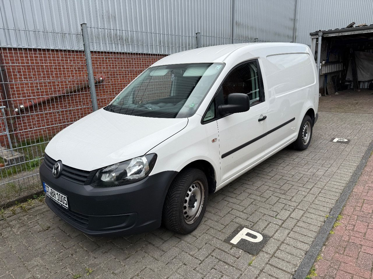 Volkswagen Caddy Maxi Kasten/Kombi Maxi DSG KLIMA AHK - 小型客车:图1 Volkswagen Caddy Maxi Kasten/Kombi Maxi DSG KLIMA AHK - 小型客车:图1