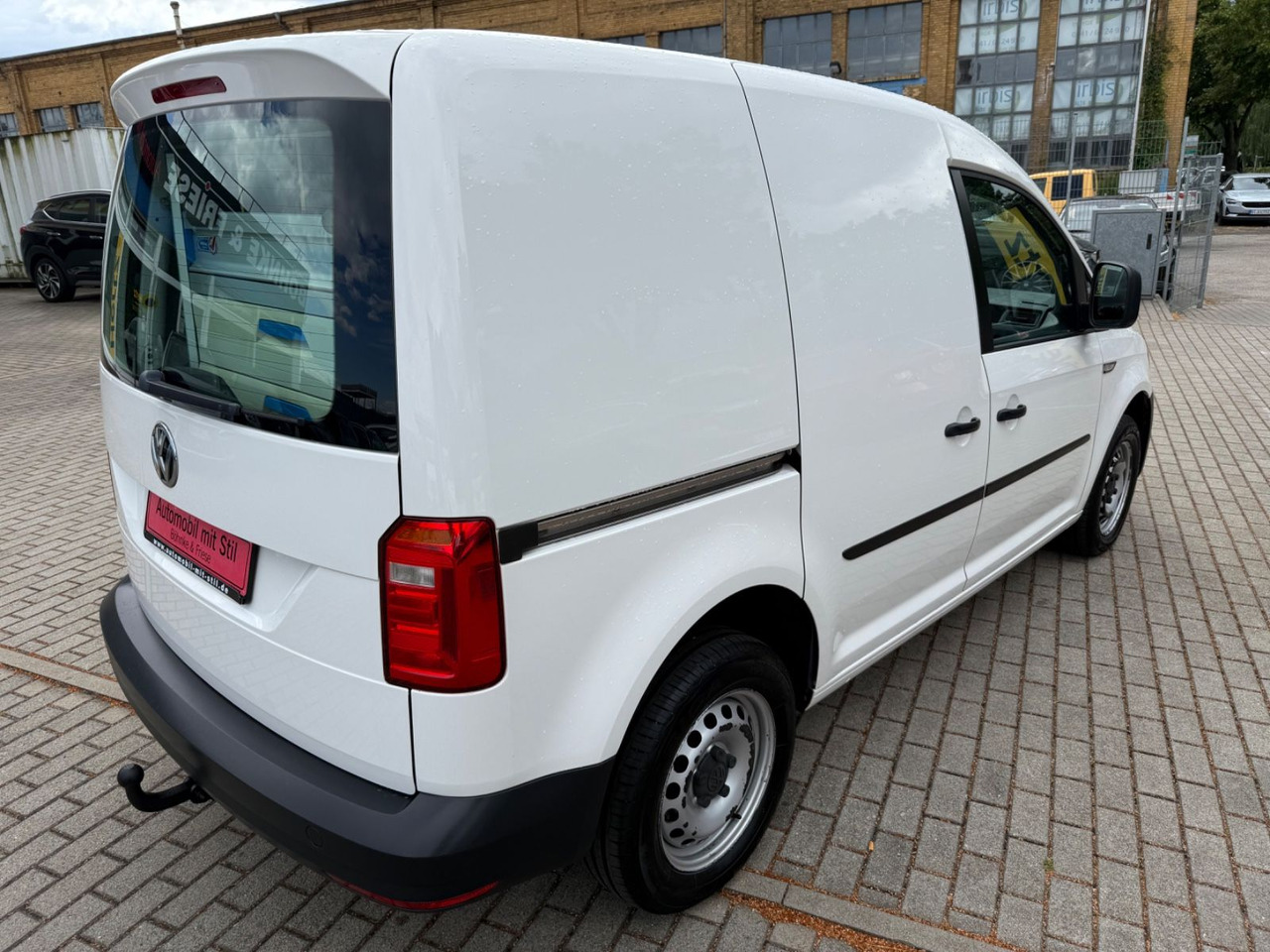 Volkswagen Caddy Nfz Kasten 4Motion KLIMA NAVI 10/25 TÜV - 小型客车:图4 Volkswagen Caddy Nfz Kasten 4Motion KLIMA NAVI 10/25 TÜV - 小型客车:图4
