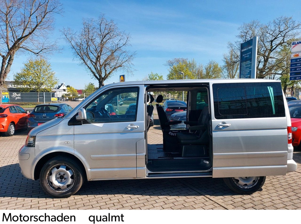 Volkswagen T5 Multivan Bus Comfortline 7 Sitze SHZ AHK Volkswagen T5 Multivan Bus Comfortline 7 Sitze SHZ AHK - 小型巴士, 小型客车:图1 Volkswagen T5 Multivan Bus Comfortline 7 Sitze SHZ AHK Volkswagen T5 Multivan Bus Comfortline 7 Sitze SHZ AHK - 小型巴士, 小型客车:图1
