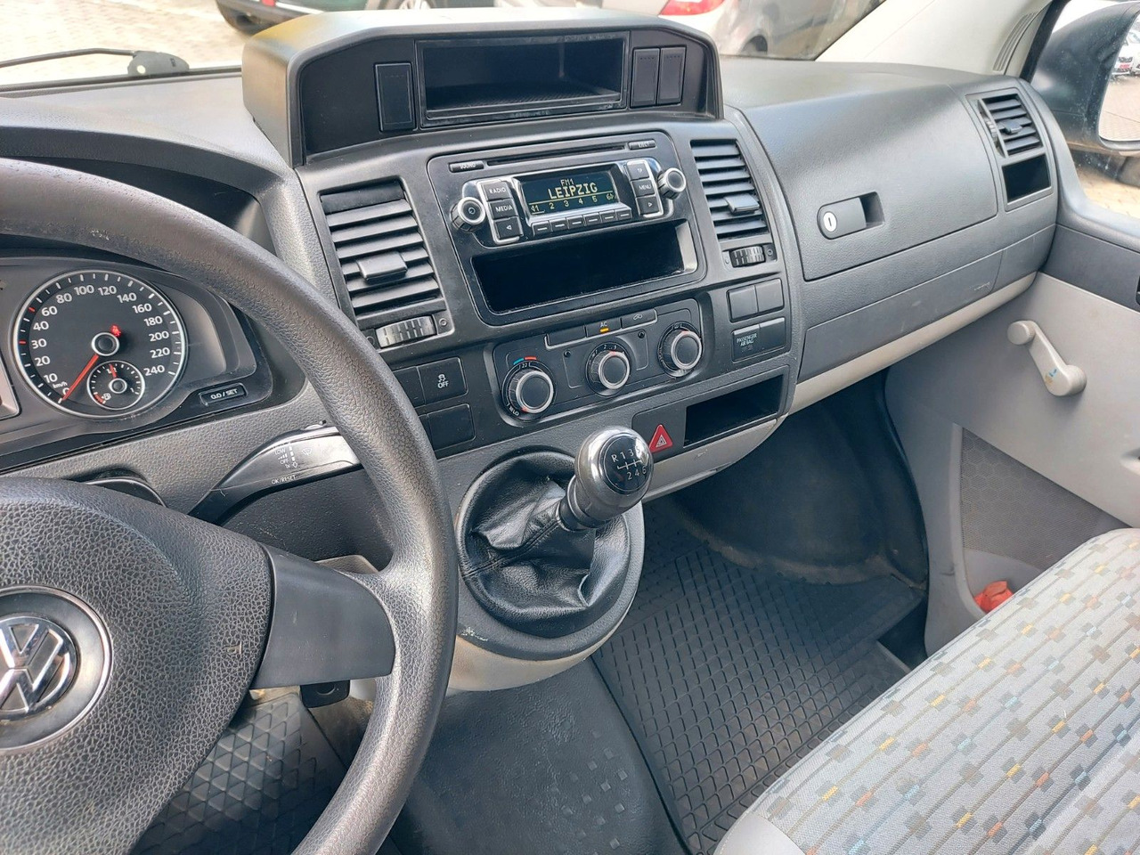 小型客车 Volkswagen T5 Transporter Kasten Kombi Hoch lang Camper:图11 小型客车 Volkswagen T5 Transporter Kasten Kombi Hoch lang Camper:图11