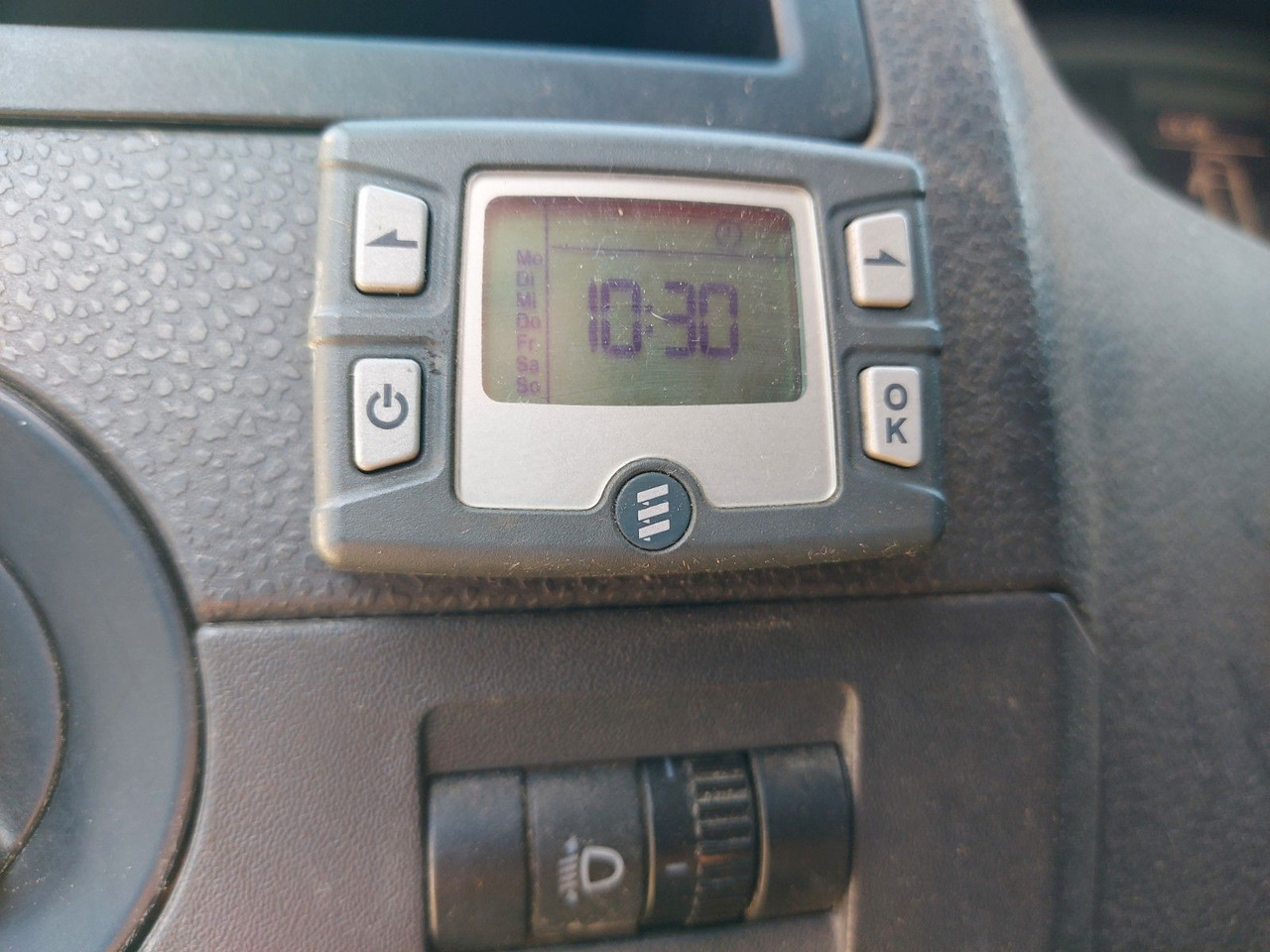 Volkswagen T5 Transporter Kasten Kombi lang 4Motion - 小型客车:图4 Volkswagen T5 Transporter Kasten Kombi lang 4Motion - 小型客车:图4