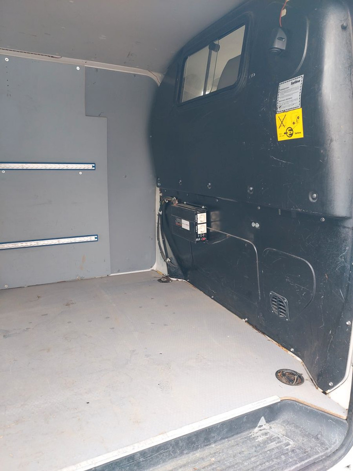 小型客车 Volkswagen T5 Transporter Kasten Kombi lang Klima AHK:图19 小型客车 Volkswagen T5 Transporter Kasten Kombi lang Klima AHK:图19