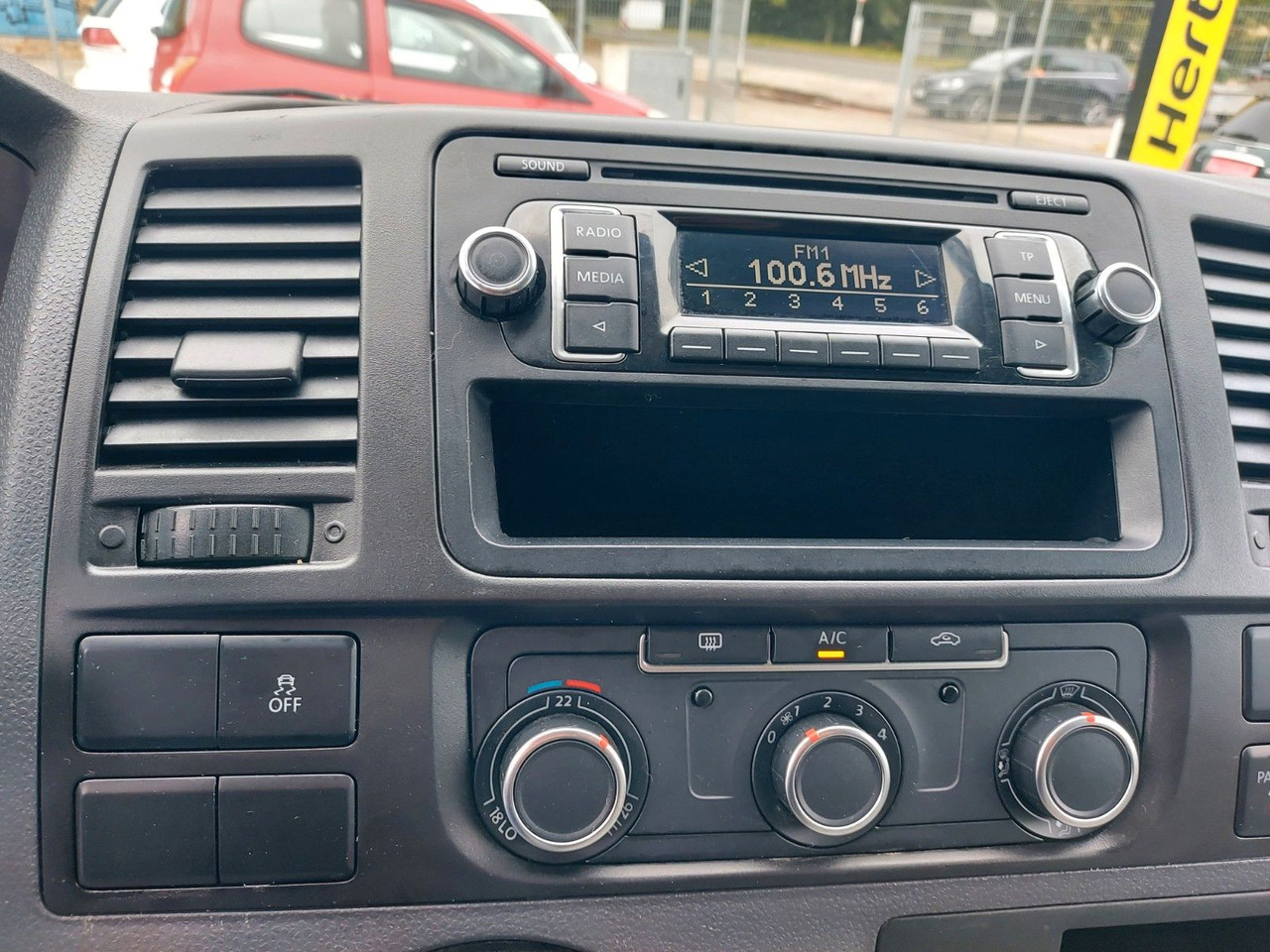 小型客车 Volkswagen T5 Transporter Kasten Kombi lang Klima AHK:图16 小型客车 Volkswagen T5 Transporter Kasten Kombi lang Klima AHK:图16