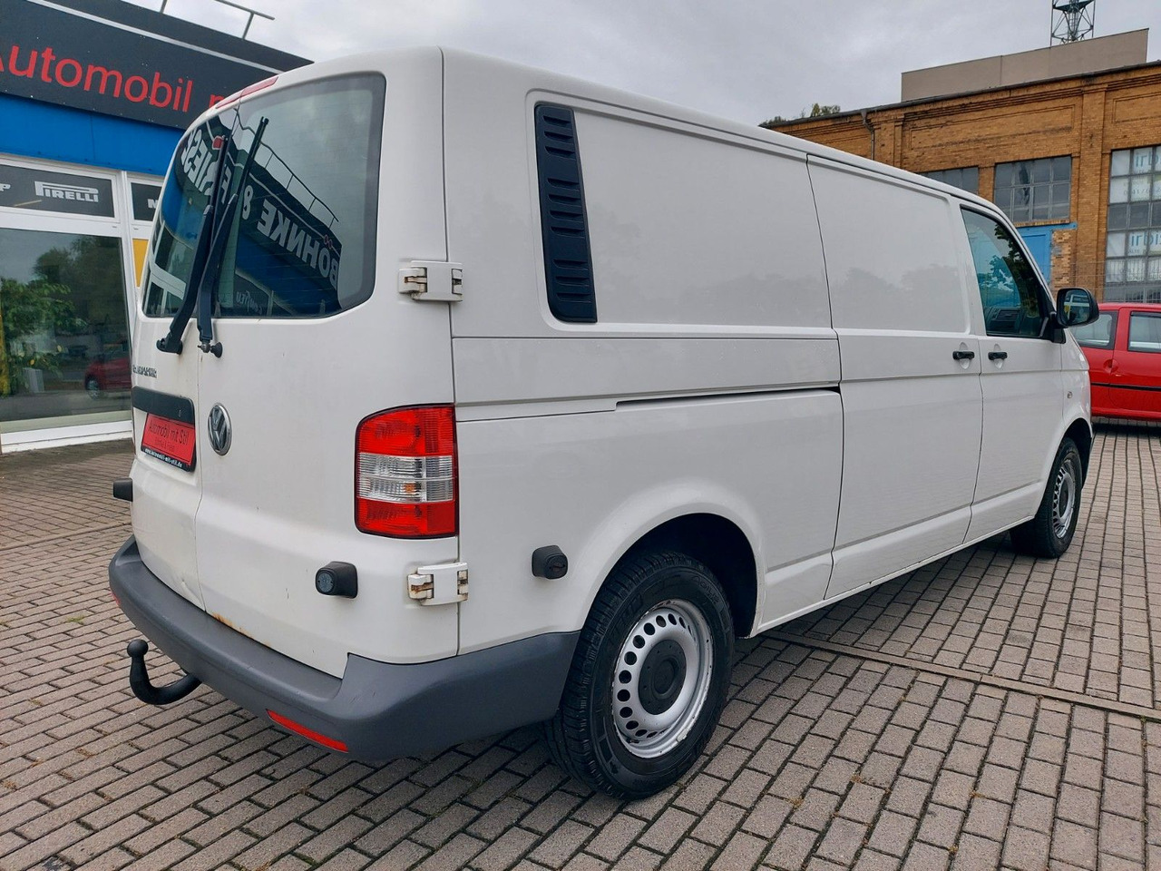 小型客车 Volkswagen T5 Transporter Kasten Kombi lang Klima AHK:图8 小型客车 Volkswagen T5 Transporter Kasten Kombi lang Klima AHK:图8