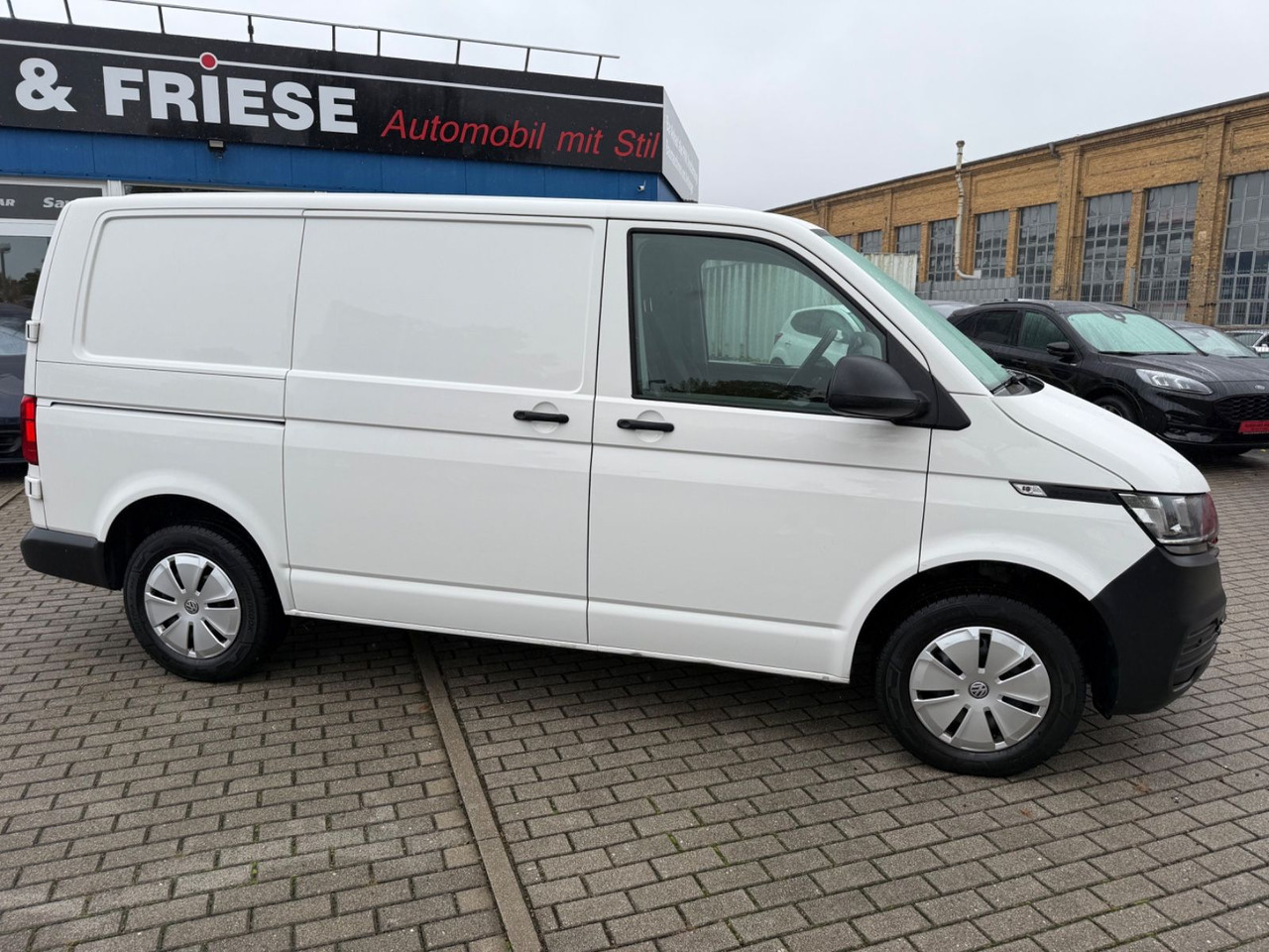 Volkswagen T6.1 Transporter Kasten DSG SHZ PDC - 小型客车:图2 Volkswagen T6.1 Transporter Kasten DSG SHZ PDC - 小型客车:图2